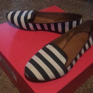 Striped flats